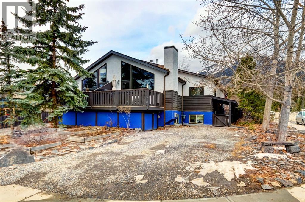 348 Pioneer Road, Canmore, Alberta  T1W 1C9 - Photo 2 - A2291330