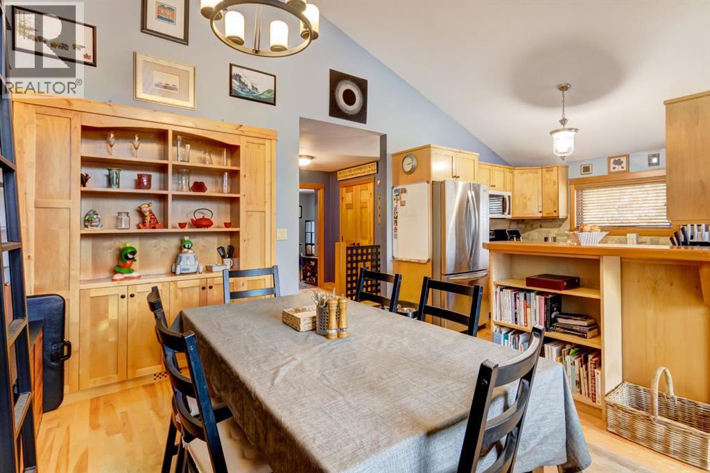 348 Pioneer Road, Canmore, Alberta  T1W 1C9 - Photo 8 - A2291330