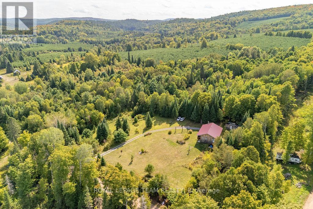 105 Heins Road, Brudenell, Ontario  K0J 2E0 - Photo 17 - X12869076