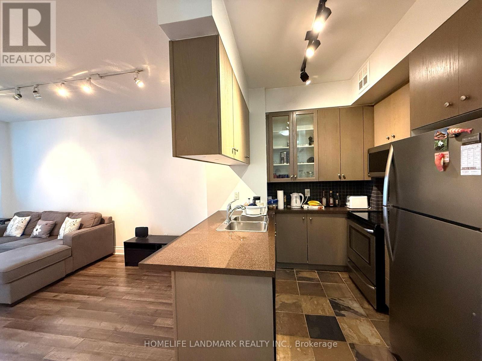 311 - 70 Alexander Street, Toronto, Ontario  M4Y 3B6 - Photo 8 - C12869112