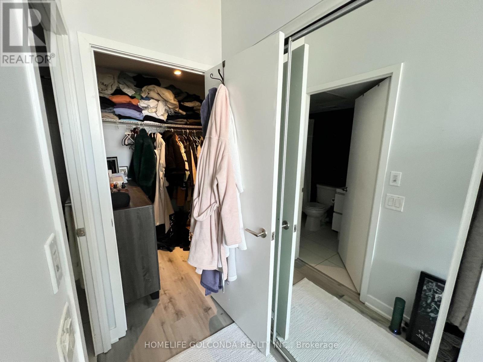 Ph4512 - 85 Queens Wharf Road, Toronto, Ontario  M5V 0J9 - Photo 10 - C12869116