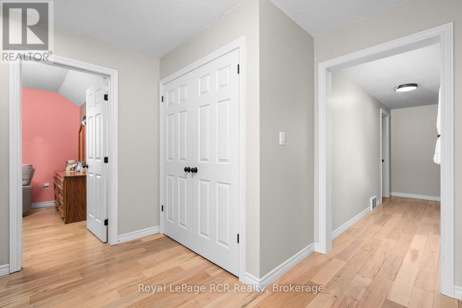 6206 12th Line, Minto, Ontario  N0G 1Z0 - Photo 18 - X12869072