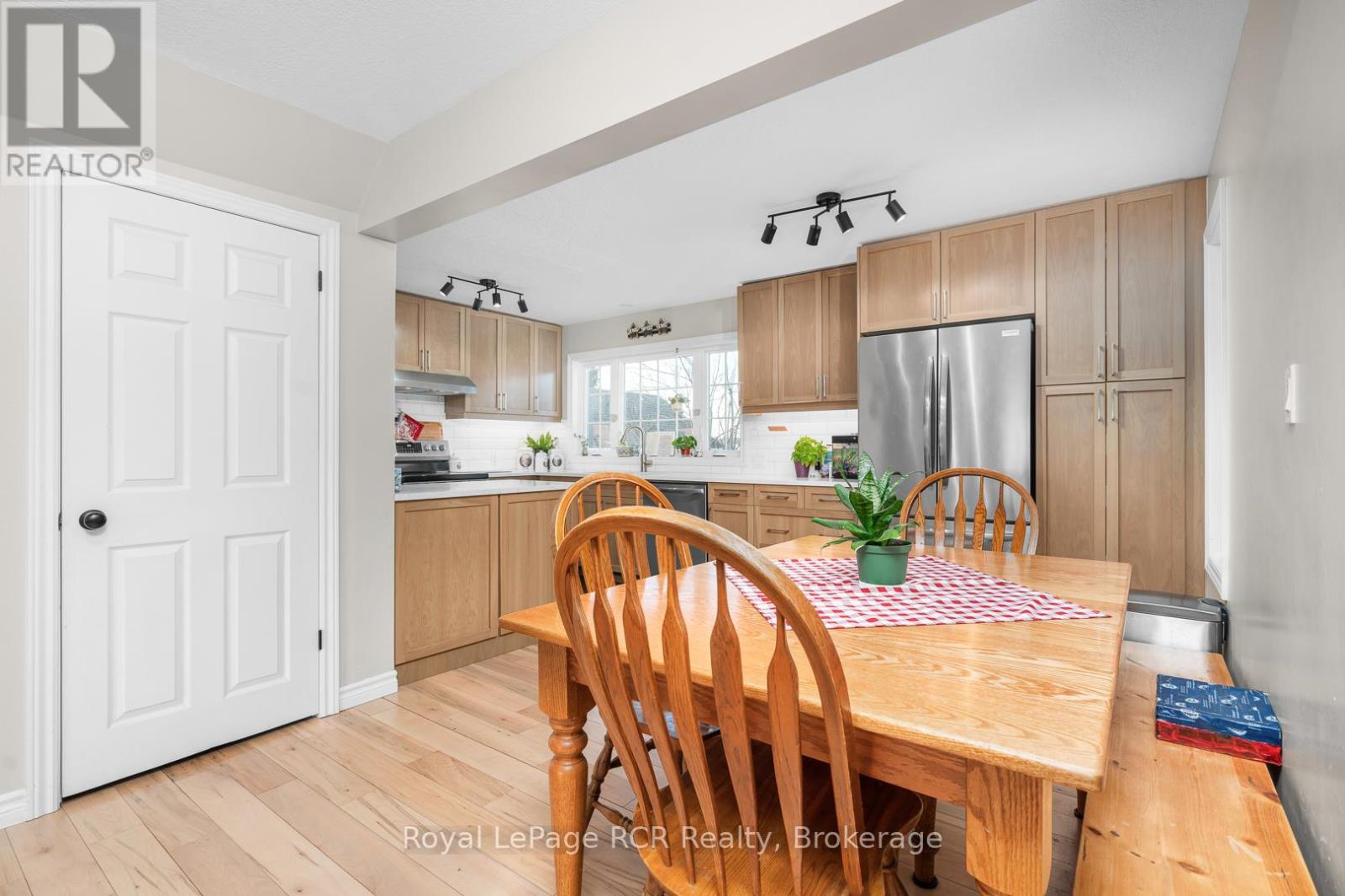 6206 12th Line, Minto, Ontario  N0G 1Z0 - Photo 7 - X12869072