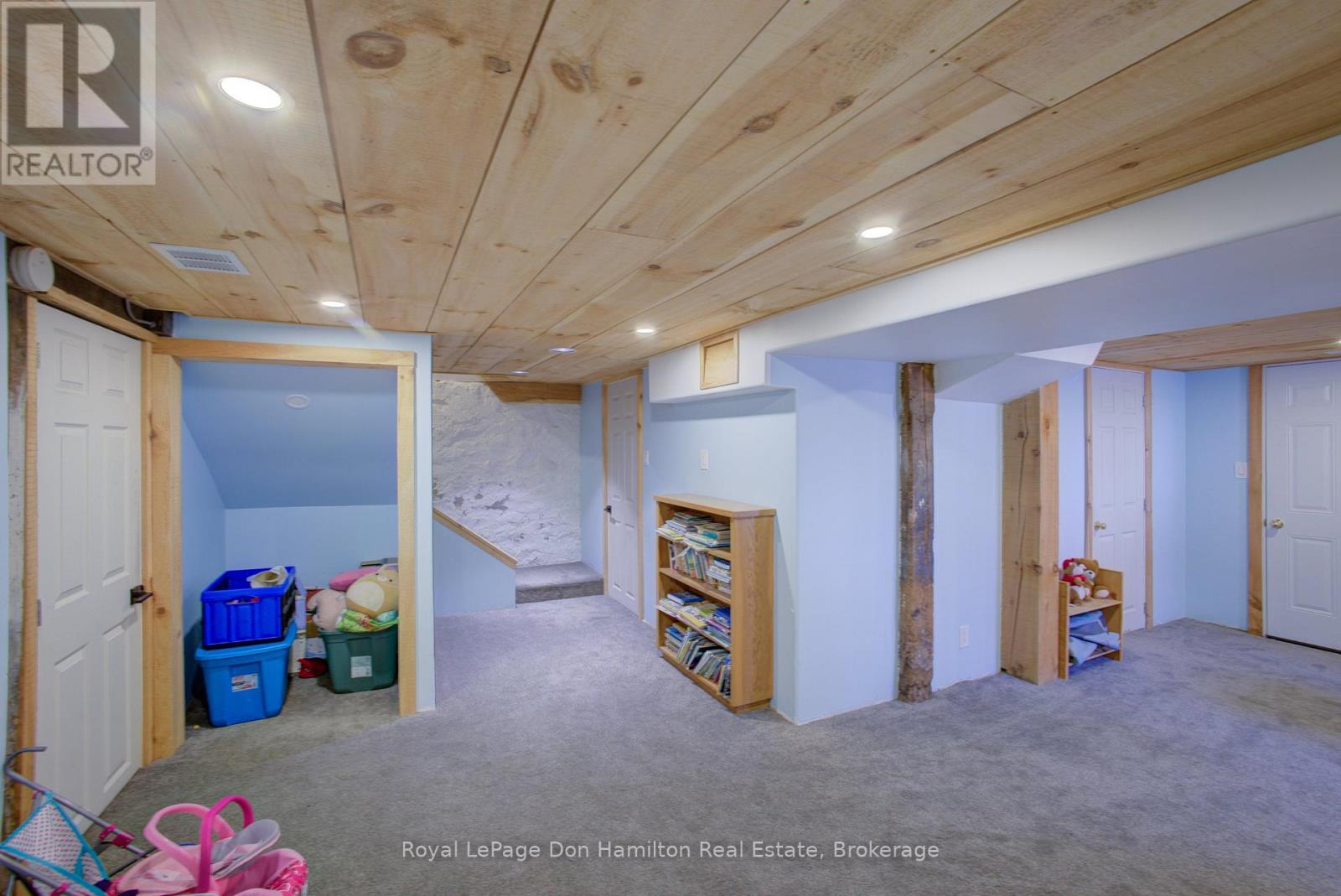 8539 Concession 8, Mapleton, Ontario  N0G 2K0 - Photo 25 - X12869106