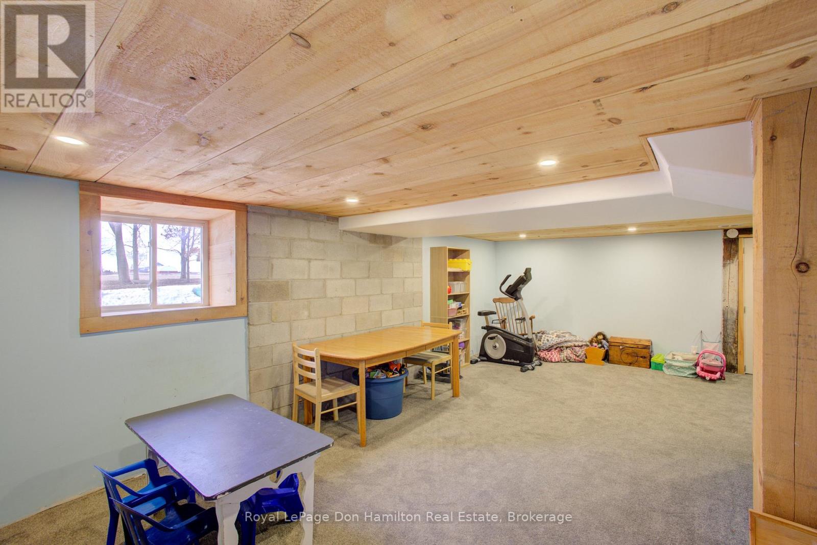 8539 Concession 8, Mapleton, Ontario  N0G 2K0 - Photo 26 - X12869106