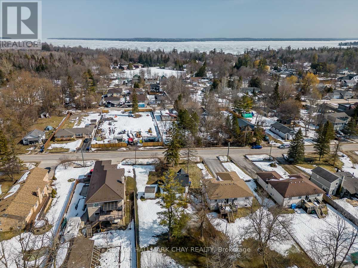 960 Gilmore Avenue, Innisfil, Ontario  L0L 1W0 - Photo 25 - N12869114