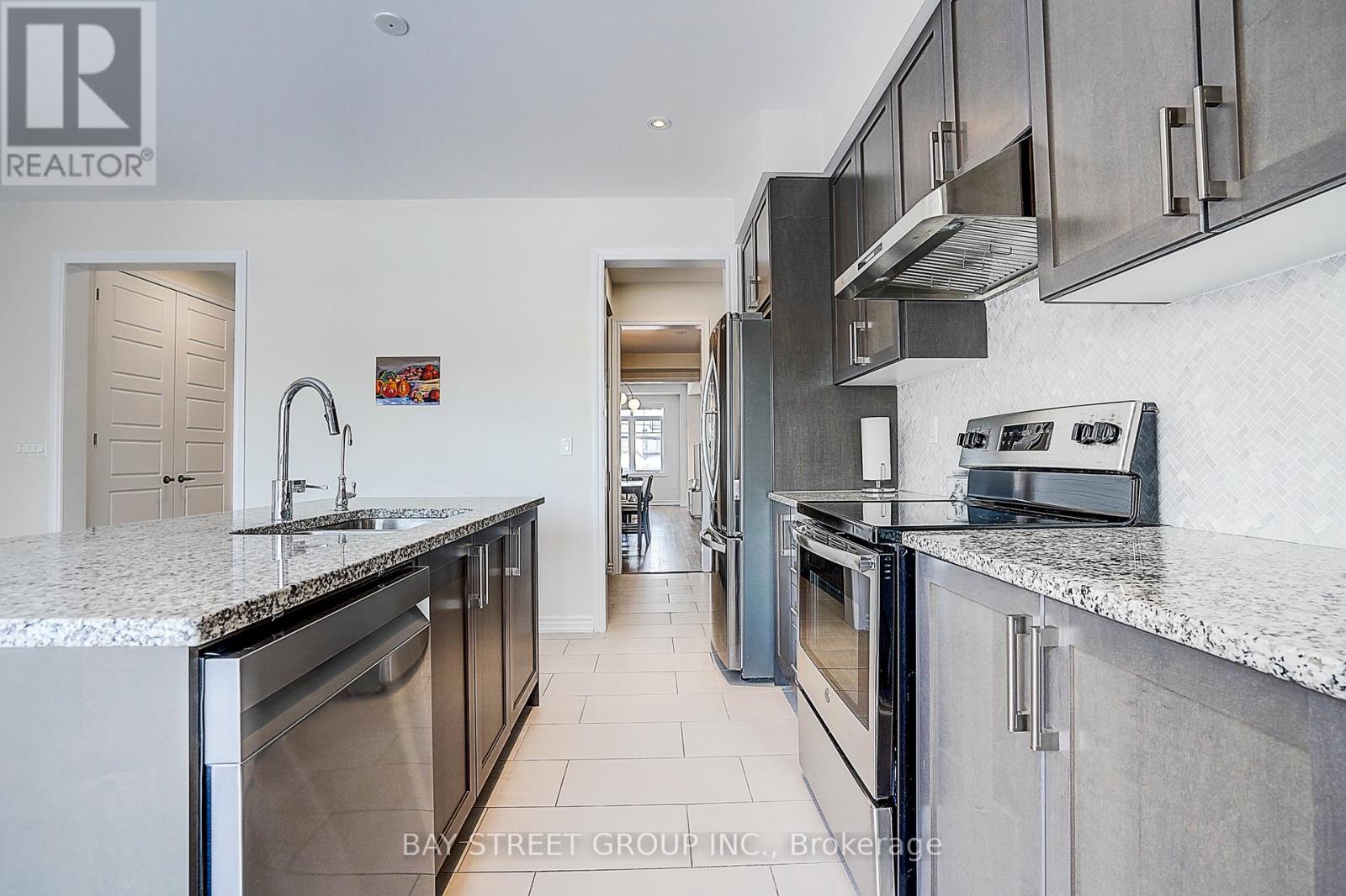 10943 Victoria Square Boulevard, Markham, Ontario  L6C 0Z3 - Photo 20 - N12864860