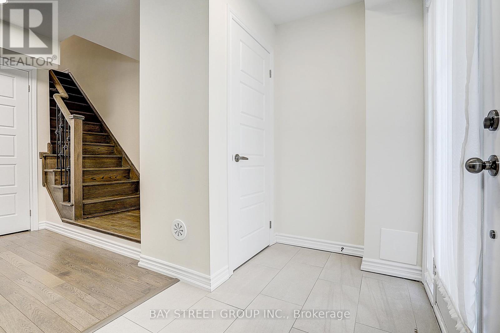 10943 Victoria Square Boulevard, Markham, Ontario  L6C 0Z3 - Photo 7 - N12864860