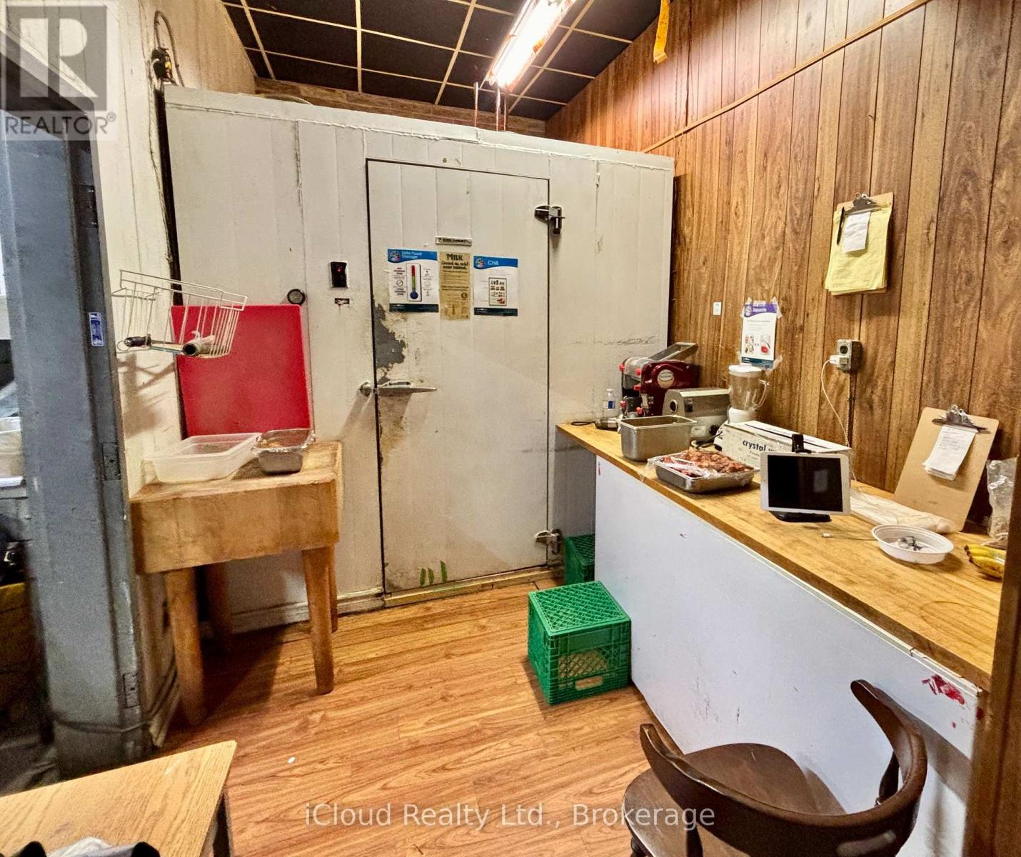 182 King Street, Welland, Ontario  L3B 3J5 - Photo 6 - X12730904