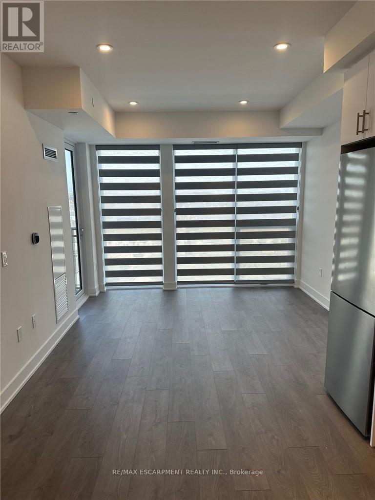 727 - 2343 Khalsa Gate, Oakville, Ontario  L6M 4J2 - Photo 4 - W12869082