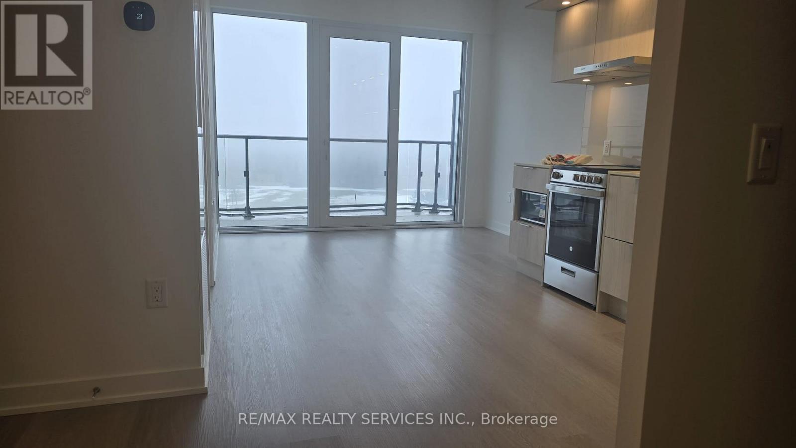 448 Burnhamthorpe Road, Mississauga, Ontario  L5B 4M6 - Photo 14 - W12869094