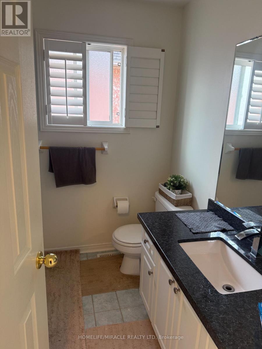 519 Delphine Drive, Burlington, Ontario  L7L 6W7 - Photo 24 - W12859220