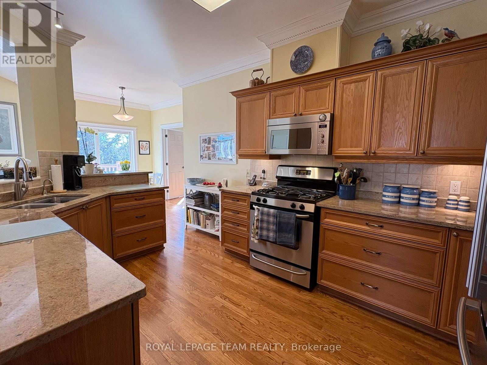 34 Goldora Private, Ottawa, Ontario  K2T 1K7 - Photo 12 - X12869128