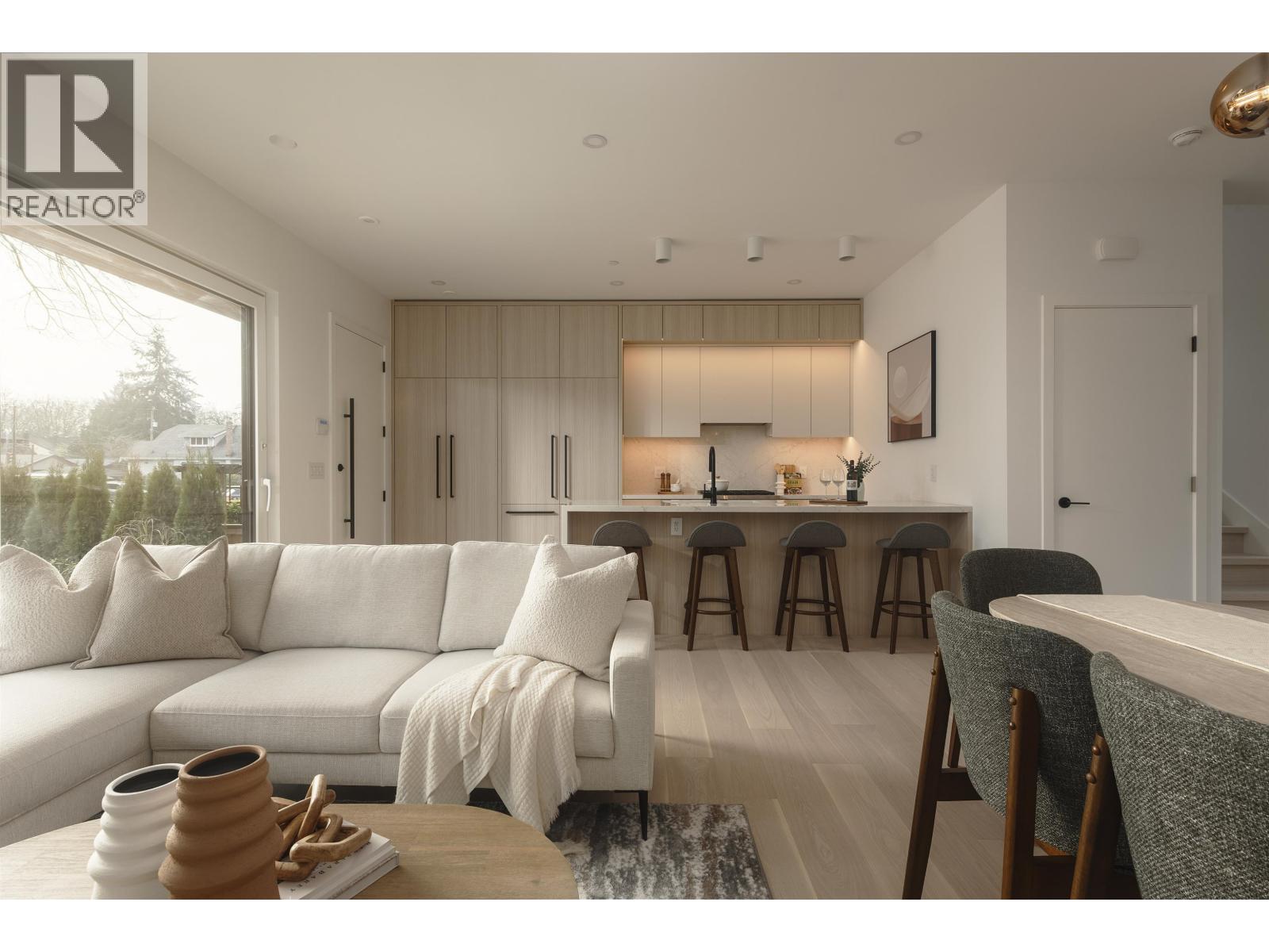 1 2755 W 11th Avenue, Vancouver, British Columbia  V6K 2L8 - Photo 12 - R3098571