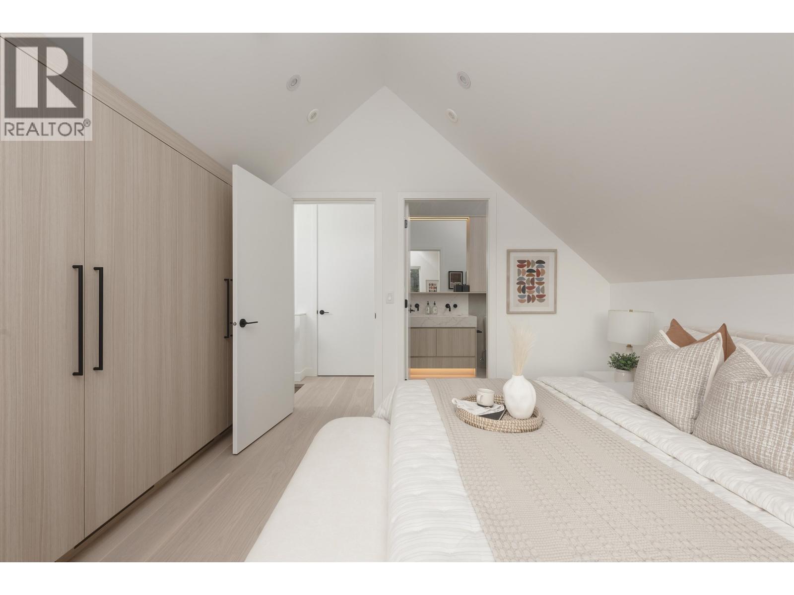 1 2755 W 11th Avenue, Vancouver, British Columbia  V6K 2L8 - Photo 24 - R3098571