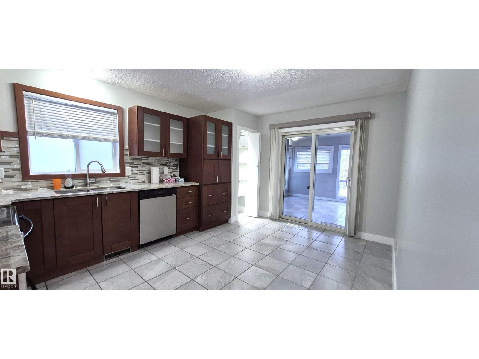 408 Jennings Ba Nw Nw, Edmonton, Alberta  T6L 6R2 - Photo 18 - E4476807