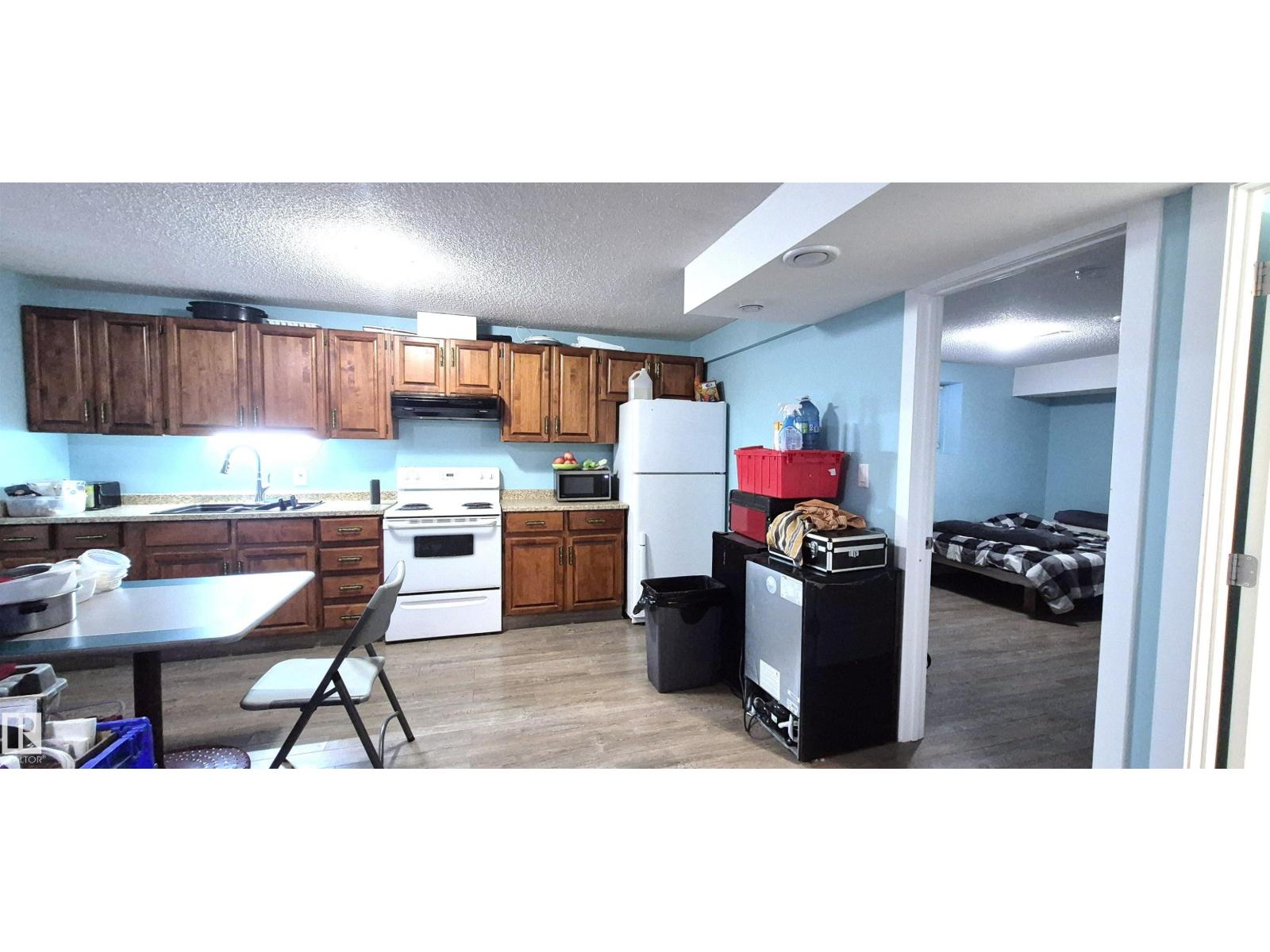 408 Jennings Ba Nw Nw, Edmonton, Alberta  T6L 6R2 - Photo 8 - E4476807
