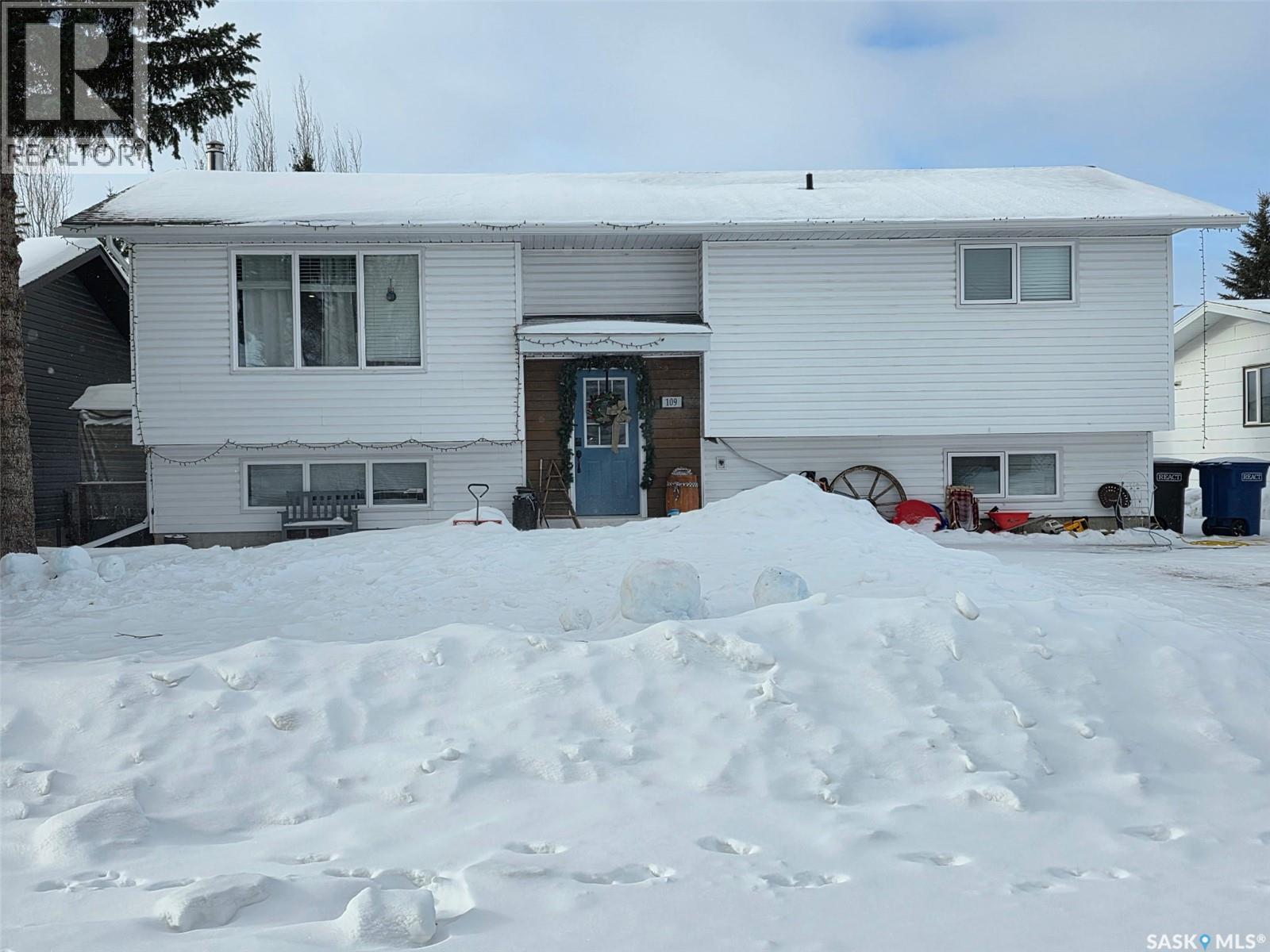109 5th STREET, Humboldt, Saskatchewan