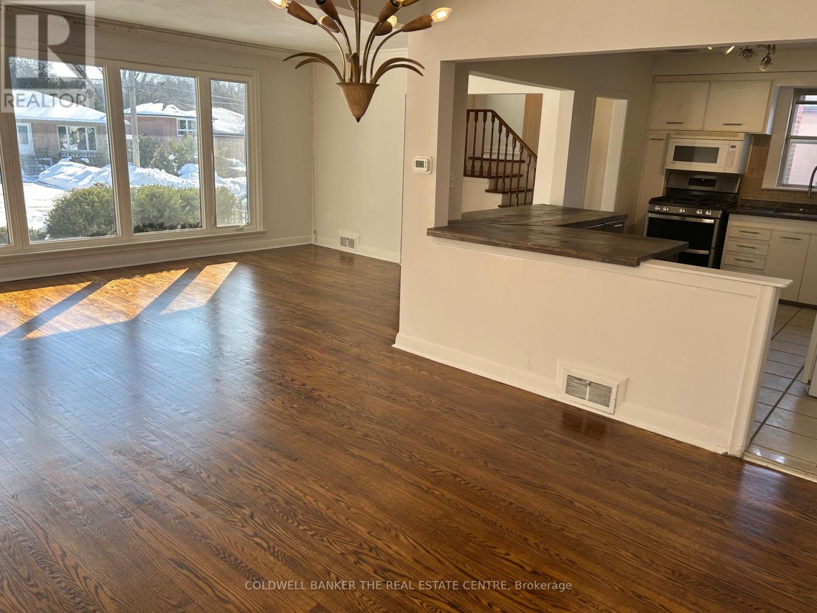 294 Betty Ann Drive, Toronto, Ontario  M2R 1B1 - Photo 2 - C12769016