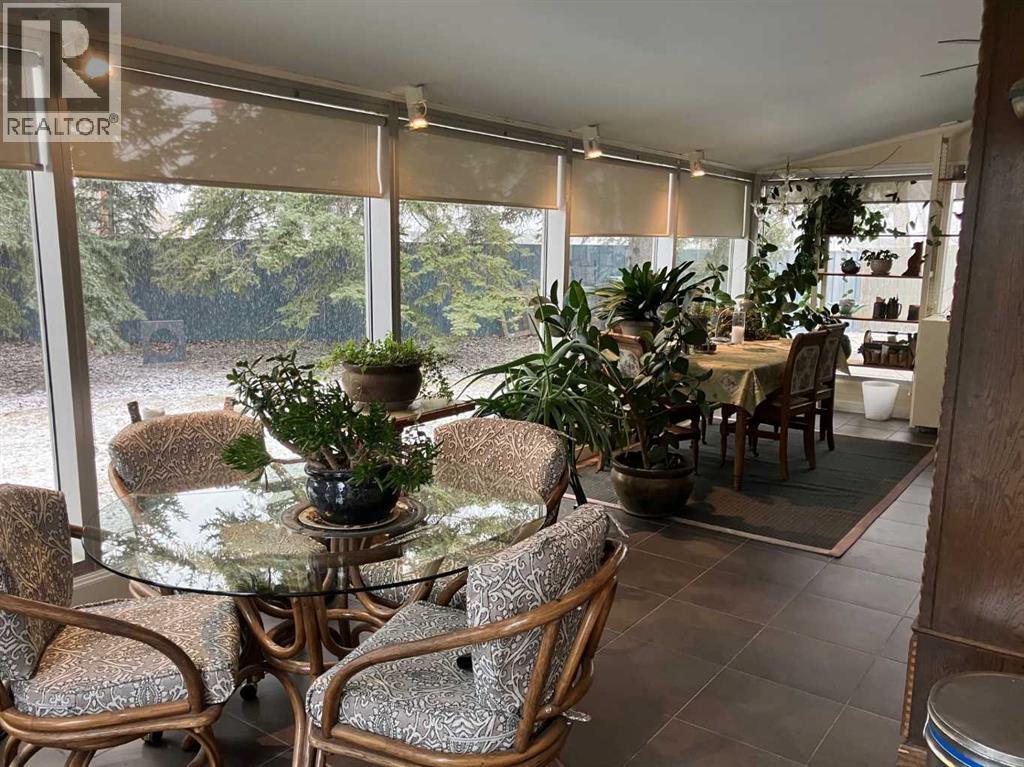 219 Lake Wood Place Se, Calgary, Alberta  T2J 4T8 - Photo 14 - A2288733