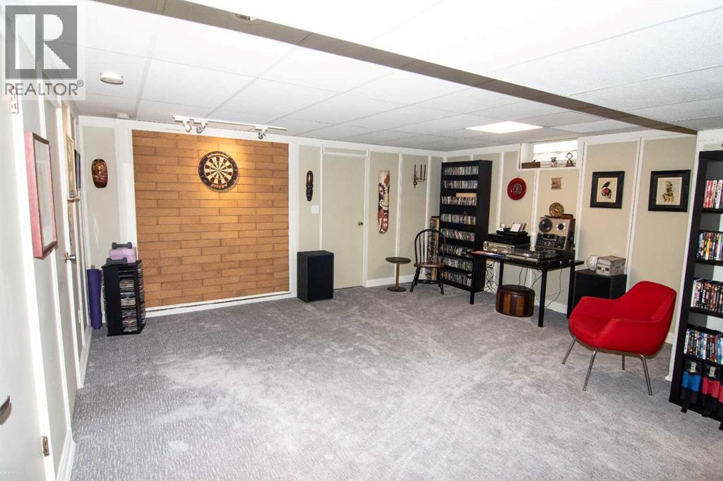 219 Lake Wood Place Se, Calgary, Alberta  T2J 4T8 - Photo 35 - A2288733