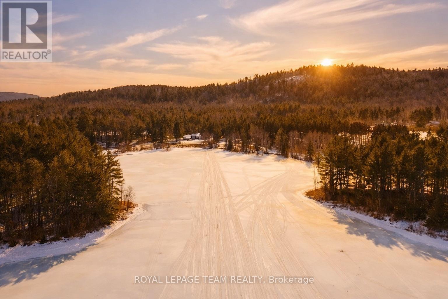 1855 OLD BARRY'S BAY ROAD S, Madawaska Valley, Ontario