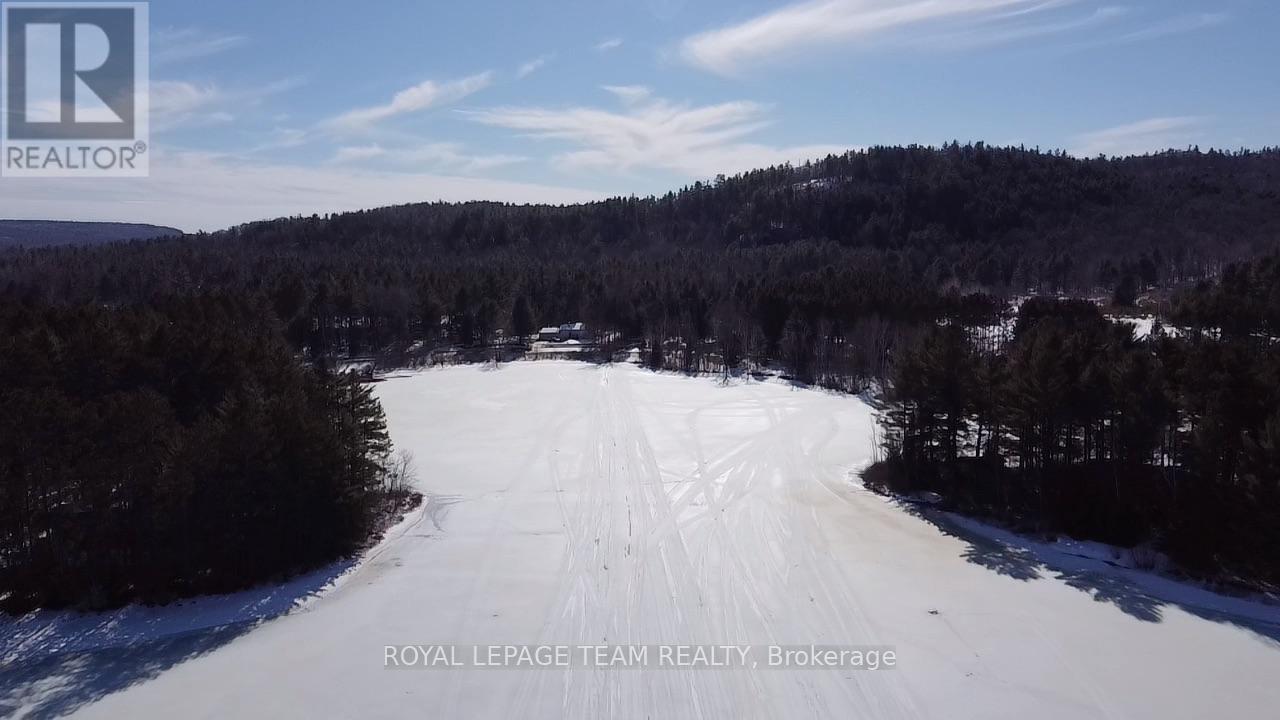 1855 Old Barry's Bay Road S, Madawaska Valley, Ontario  K0B 1K0 - Photo 24 - X12869150