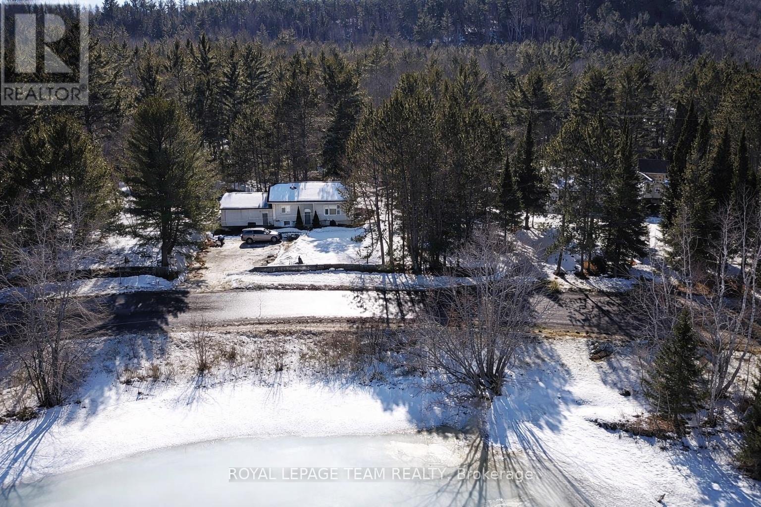 1855 Old Barry's Bay Road S, Madawaska Valley, Ontario  K0B 1K0 - Photo 26 - X12869150