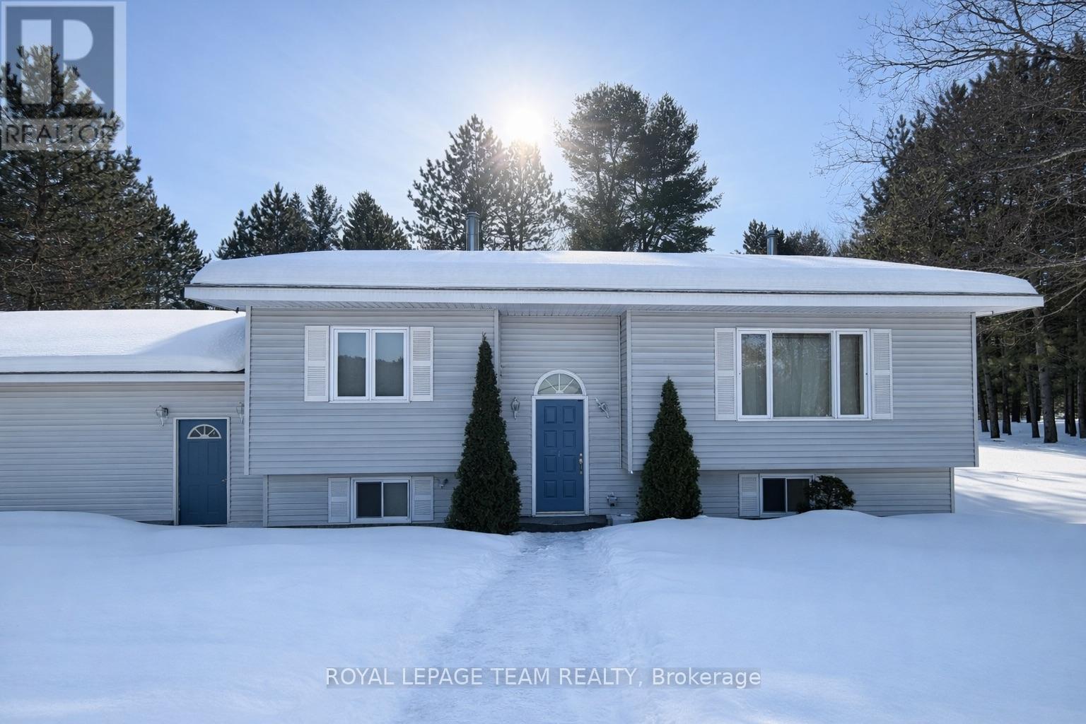 1855 Old Barry's Bay Road S, Madawaska Valley, Ontario  K0B 1K0 - Photo 3 - X12869150