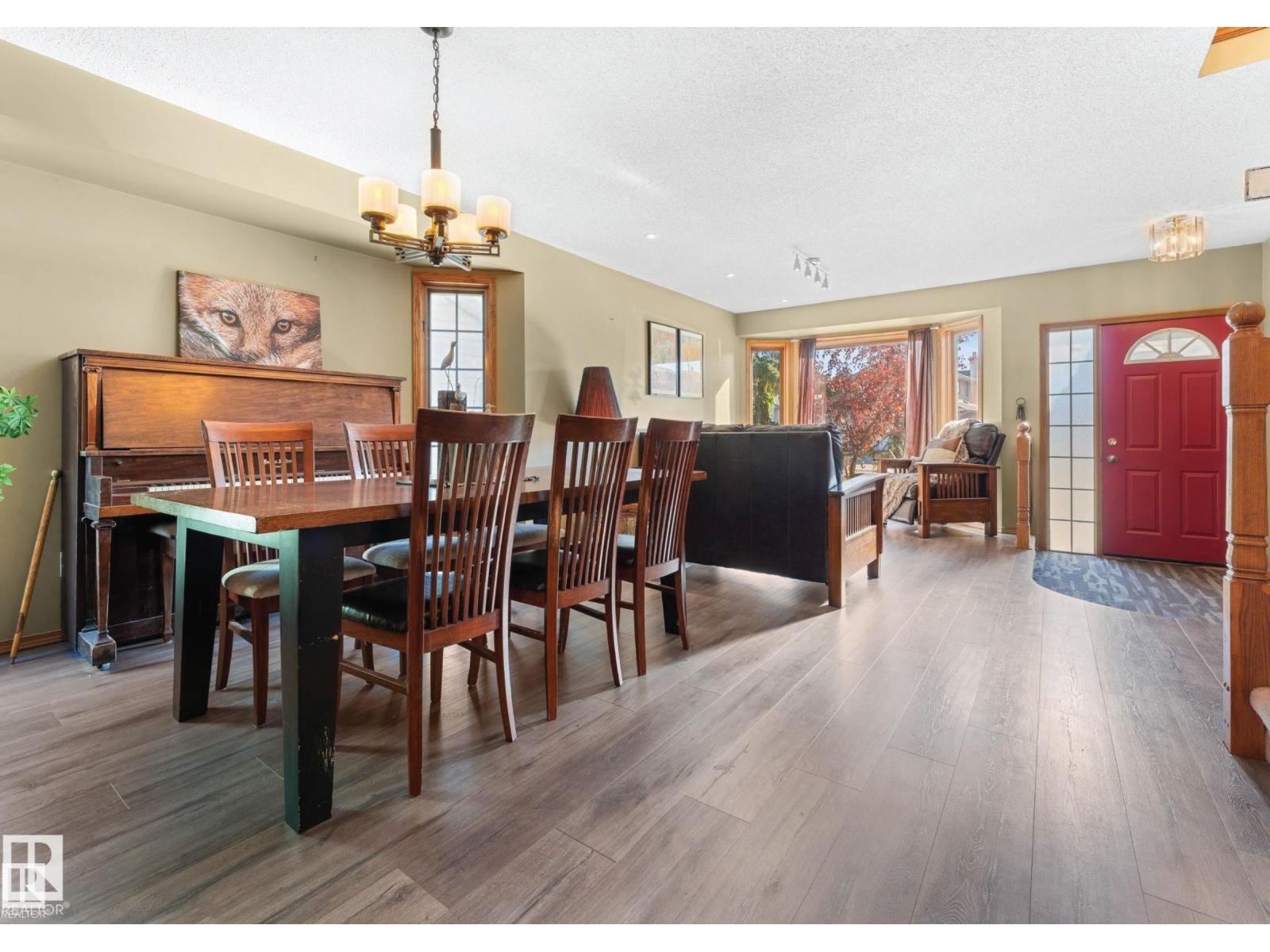 6018 156 Av Nw, Edmonton, Alberta  T5Y 2M8 - Photo 5 - E4476747