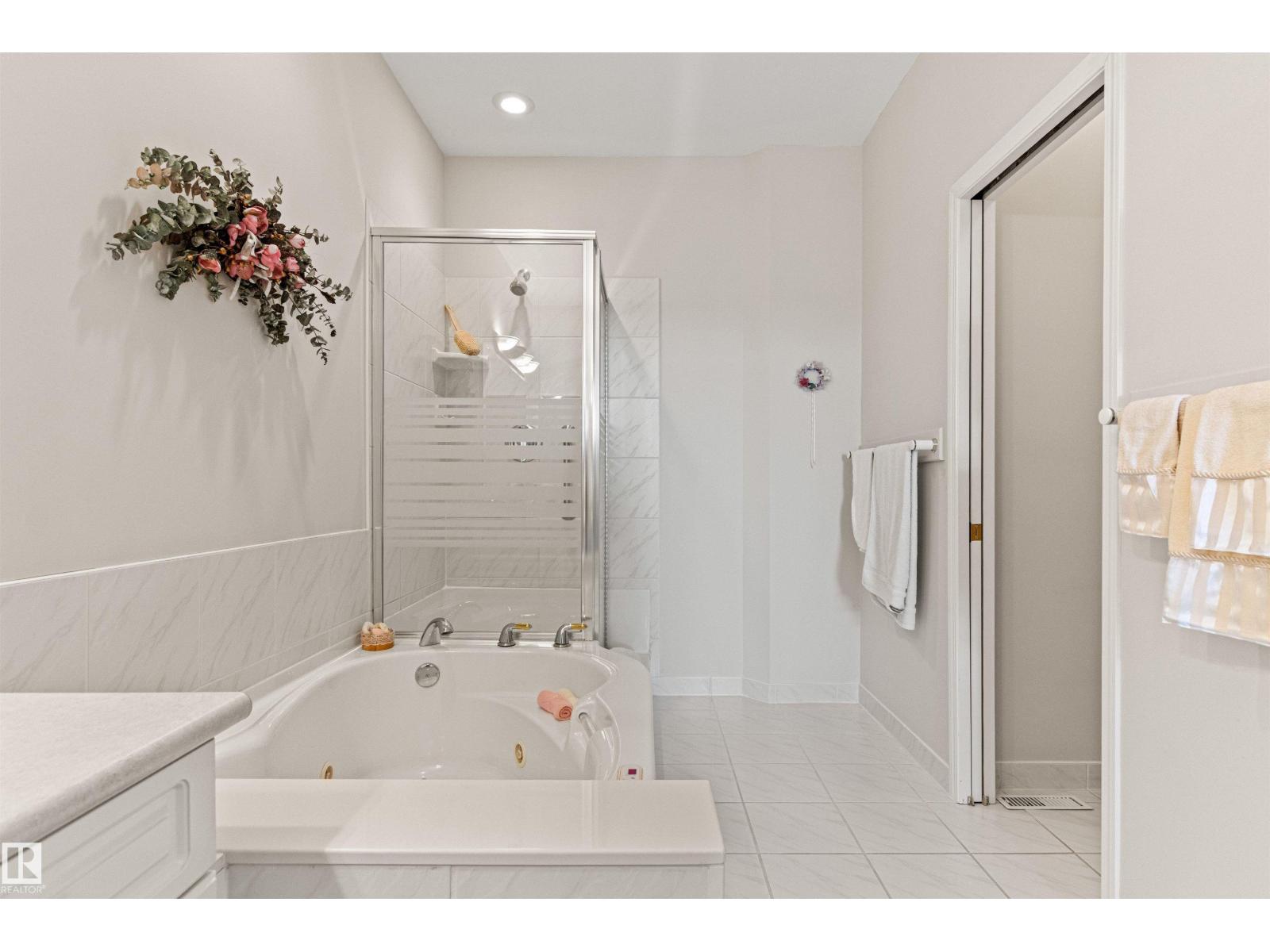 9 Butterworth Pt Nw, Edmonton, Alberta  T6R 2S3 - Photo 22 - E4476685