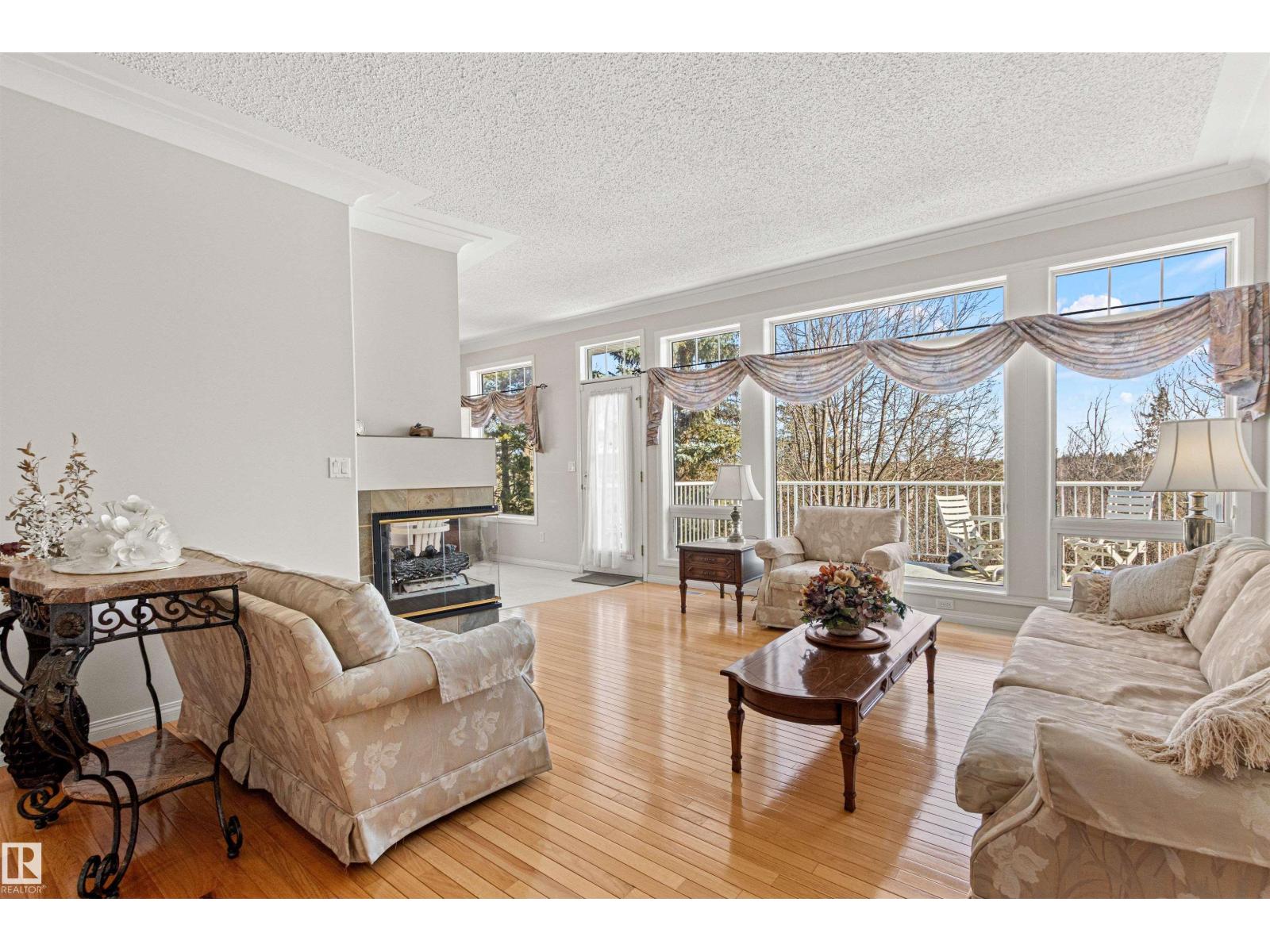 9 Butterworth Pt Nw, Edmonton, Alberta  T6R 2S3 - Photo 6 - E4476685