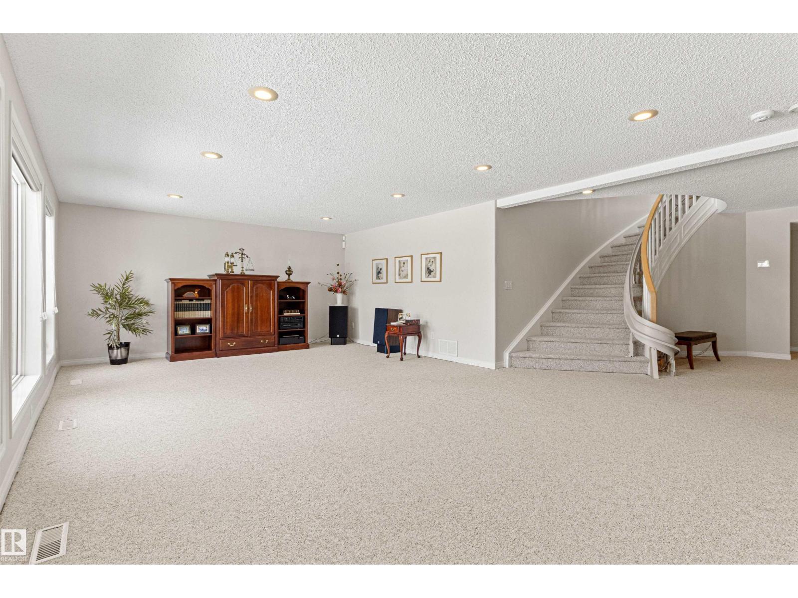 9 Butterworth Pt Nw, Edmonton, Alberta  T6R 2S3 - Photo 31 - E4476685