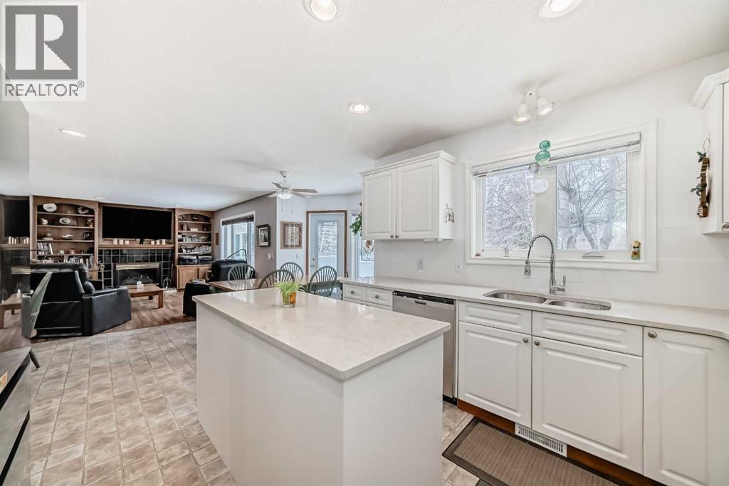 107 Hawkmount Heights Nw, Calgary, Alberta  T3G 3S5 - Photo 8 - A2290848