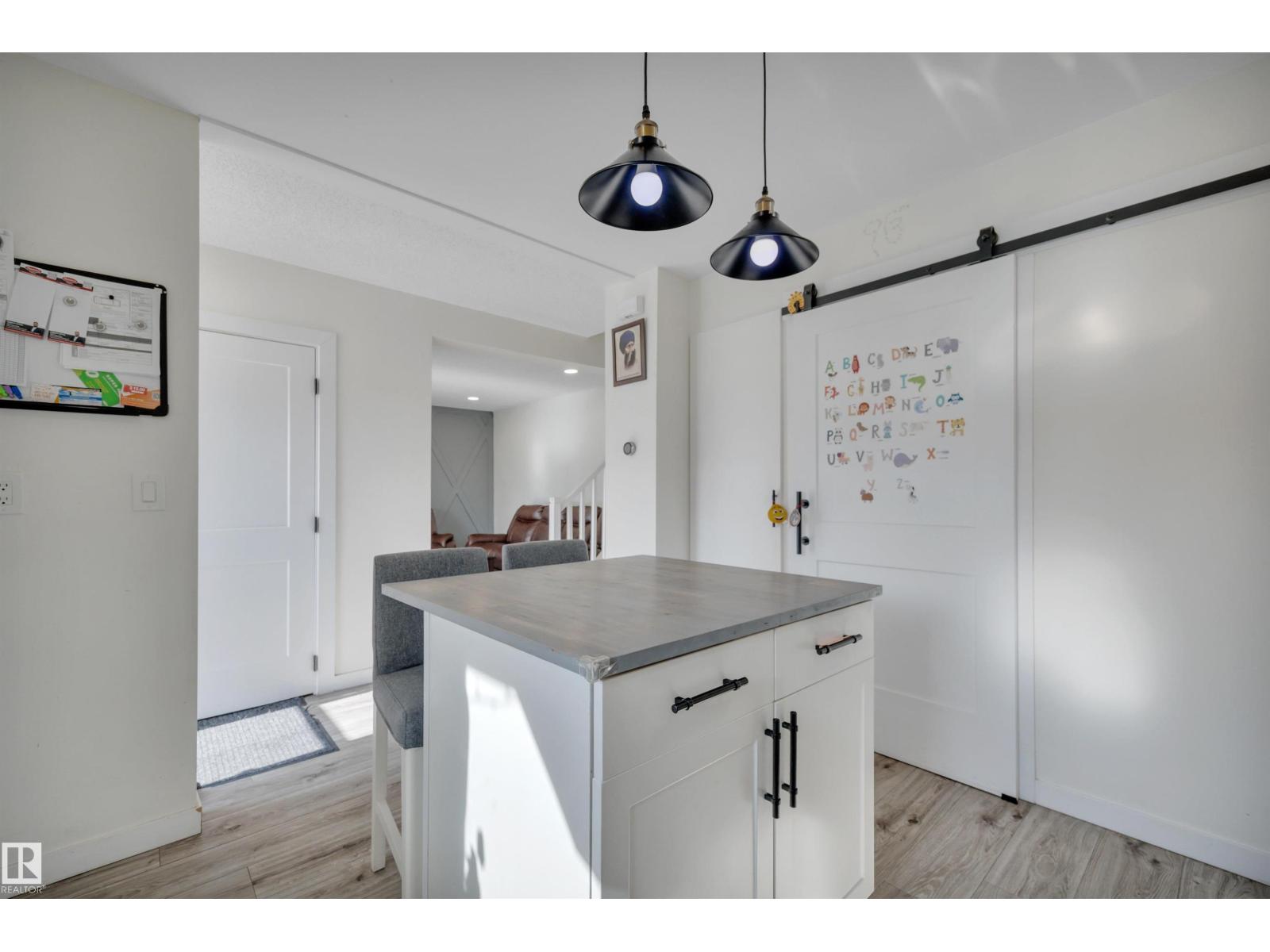 1714 Lakewood Rd S Nw, Edmonton, Alberta  T6K 3H5 - Photo 16 - E4476809