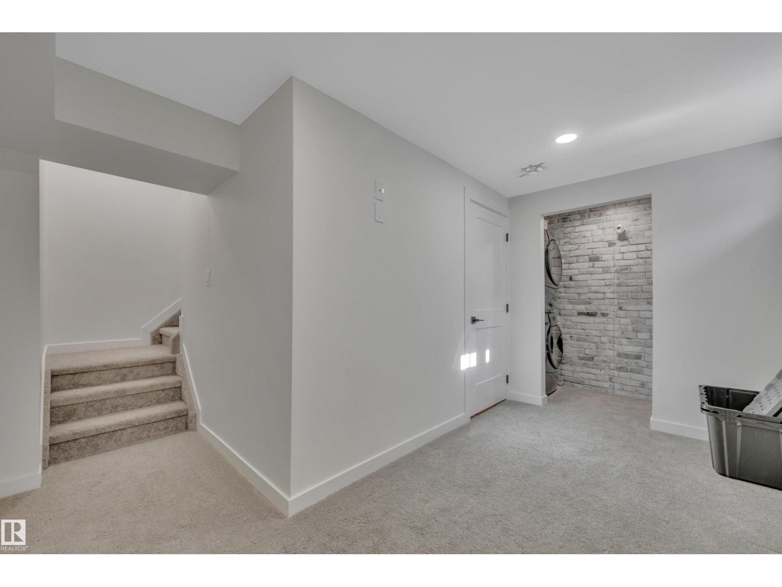 1714 Lakewood Rd S Nw, Edmonton, Alberta  T6K 3H5 - Photo 32 - E4476809