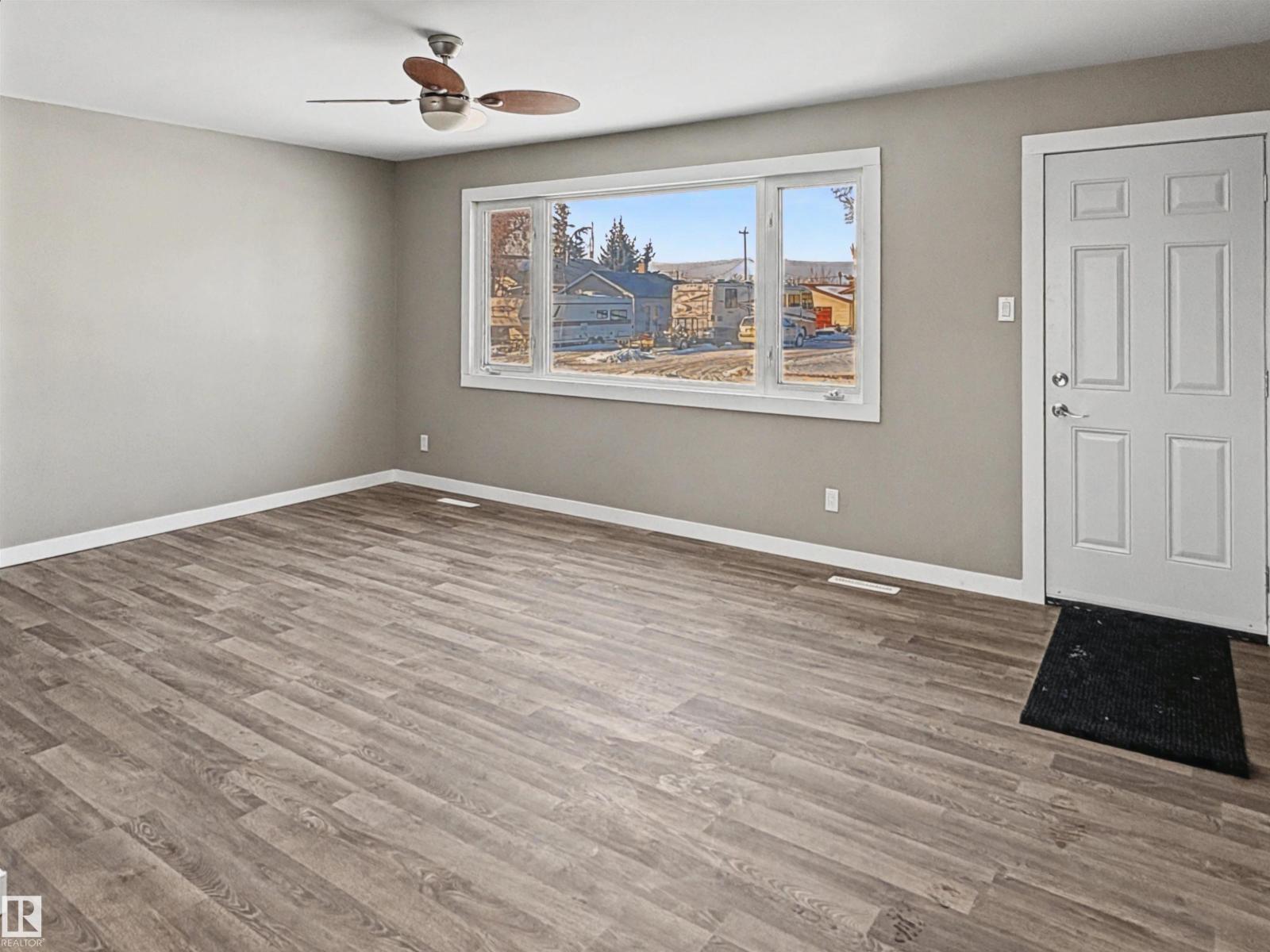 5010 48 Av, Fort Kent, Alberta  T0A 1H0 - Photo 2 - E4476810