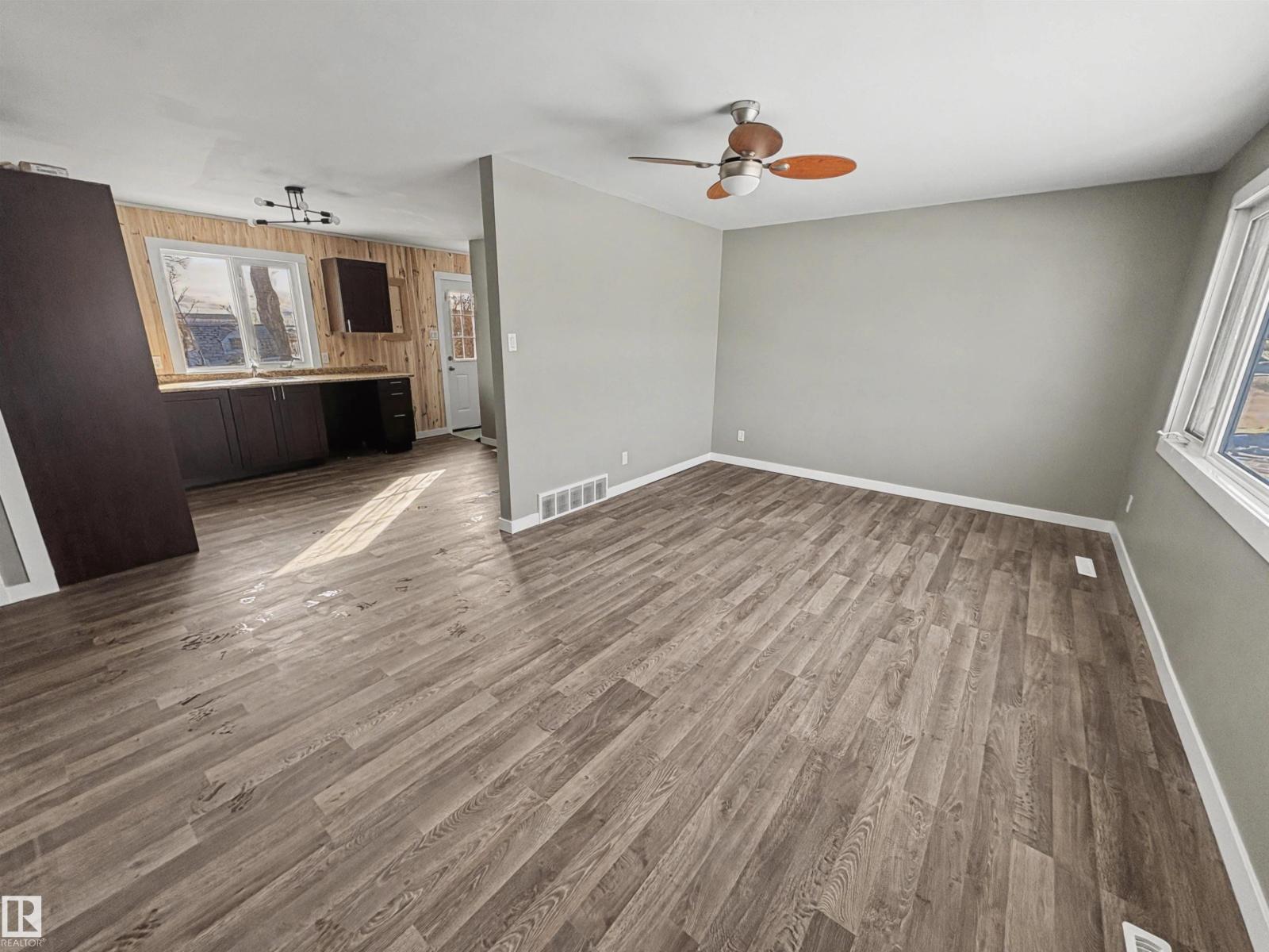 5010 48 Av, Fort Kent, Alberta  T0A 1H0 - Photo 3 - E4476810