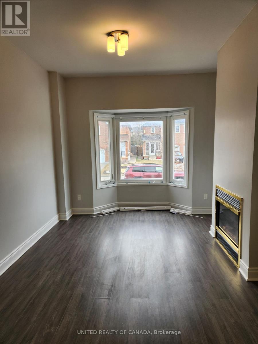 110 Dunoon Drive, Vaughan, Ontario  L6A 1Z2 - Photo 5 - N12869170