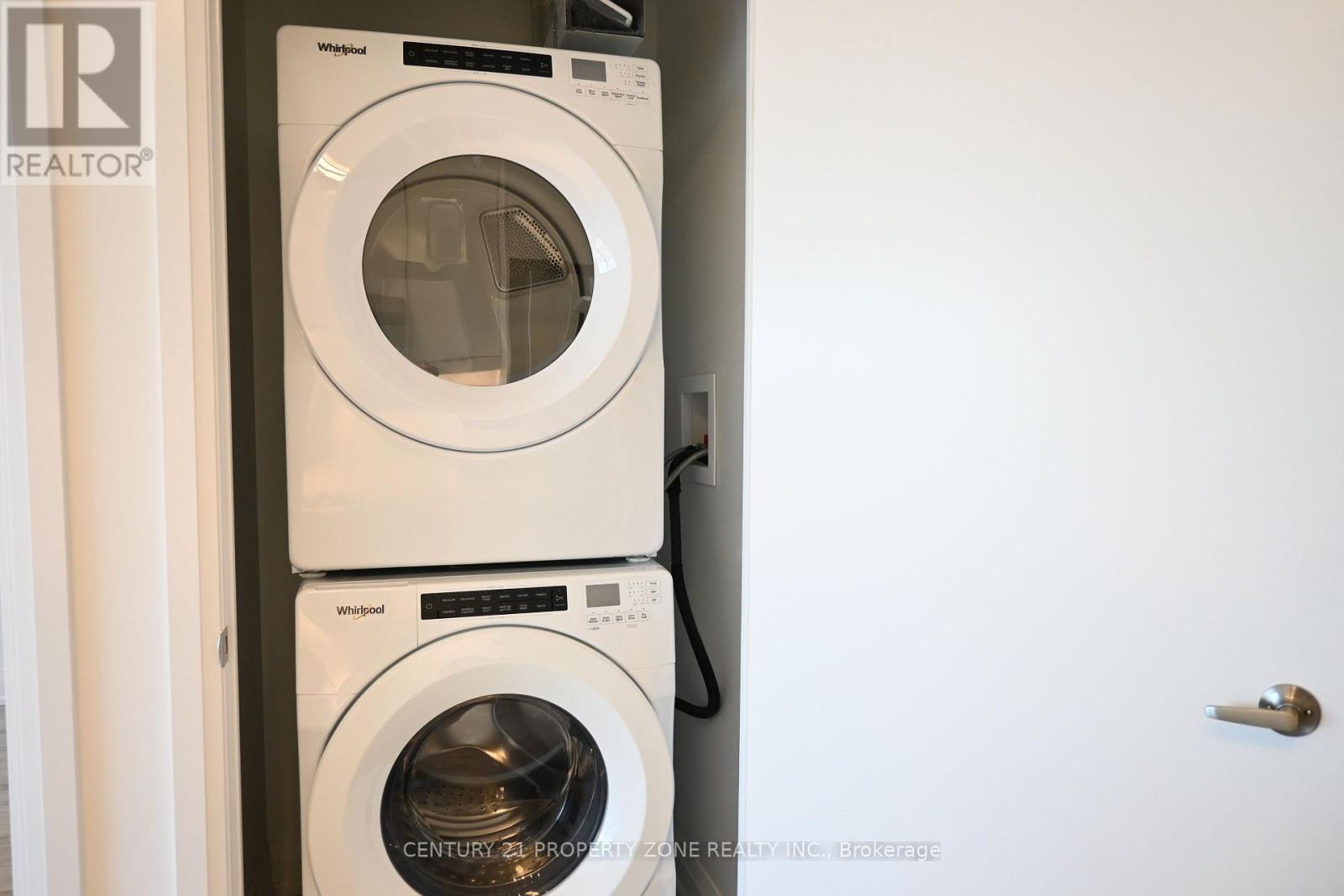 501 - 1035 Southdown Road, Mississauga, Ontario  L5J 0A2 - Photo 24 - W12817308