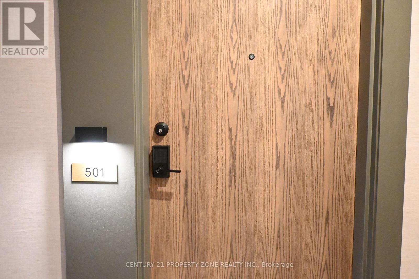 501 - 1035 Southdown Road, Mississauga, Ontario  L5J 0A2 - Photo 3 - W12817308