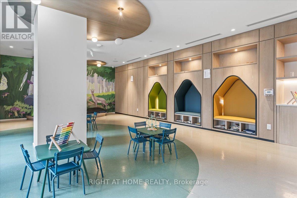 521 - 9 Mabelle Avenue, Toronto, Ontario  M9A 4X7 - Photo 21 - W12869148