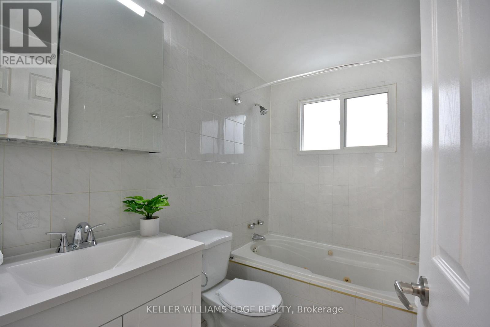 5 - 120 Quigley Road, Hamilton, Ontario  L8K 6L4 - Photo 18 - X12869166