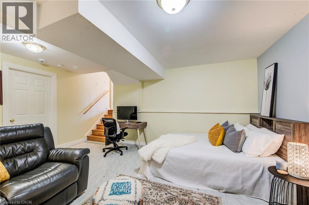 84 Endeavour Drive, Cambridge, Ontario  N3C 4C2 - Photo 37 - 40808124