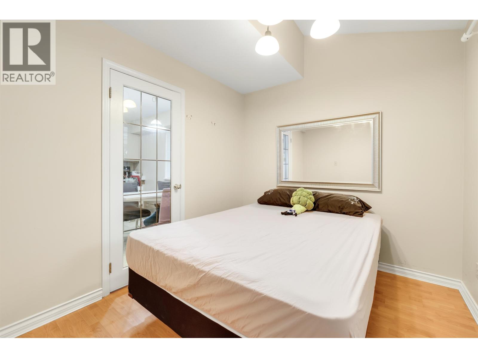 819 W 70th Avenue, Vancouver, British Columbia  V6P 2X5 - Photo 9 - R3098453