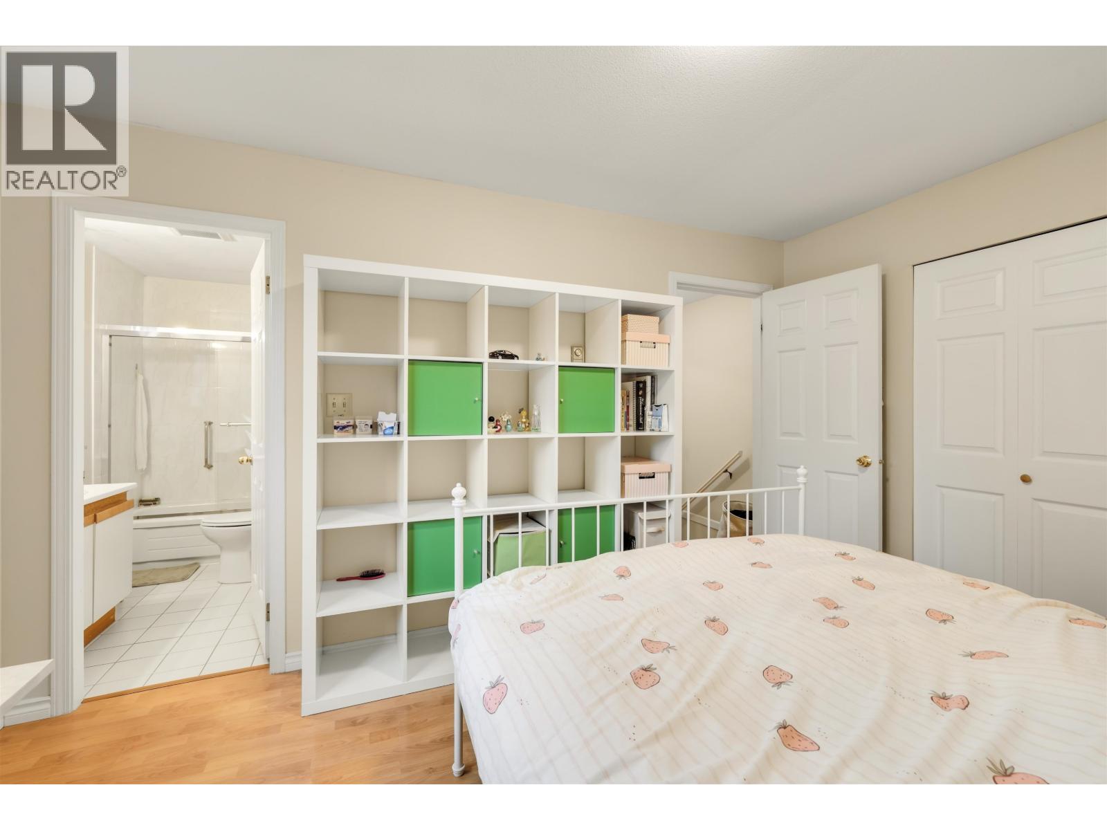 819 W 70th Avenue, Vancouver, British Columbia  V6P 2X5 - Photo 12 - R3098453