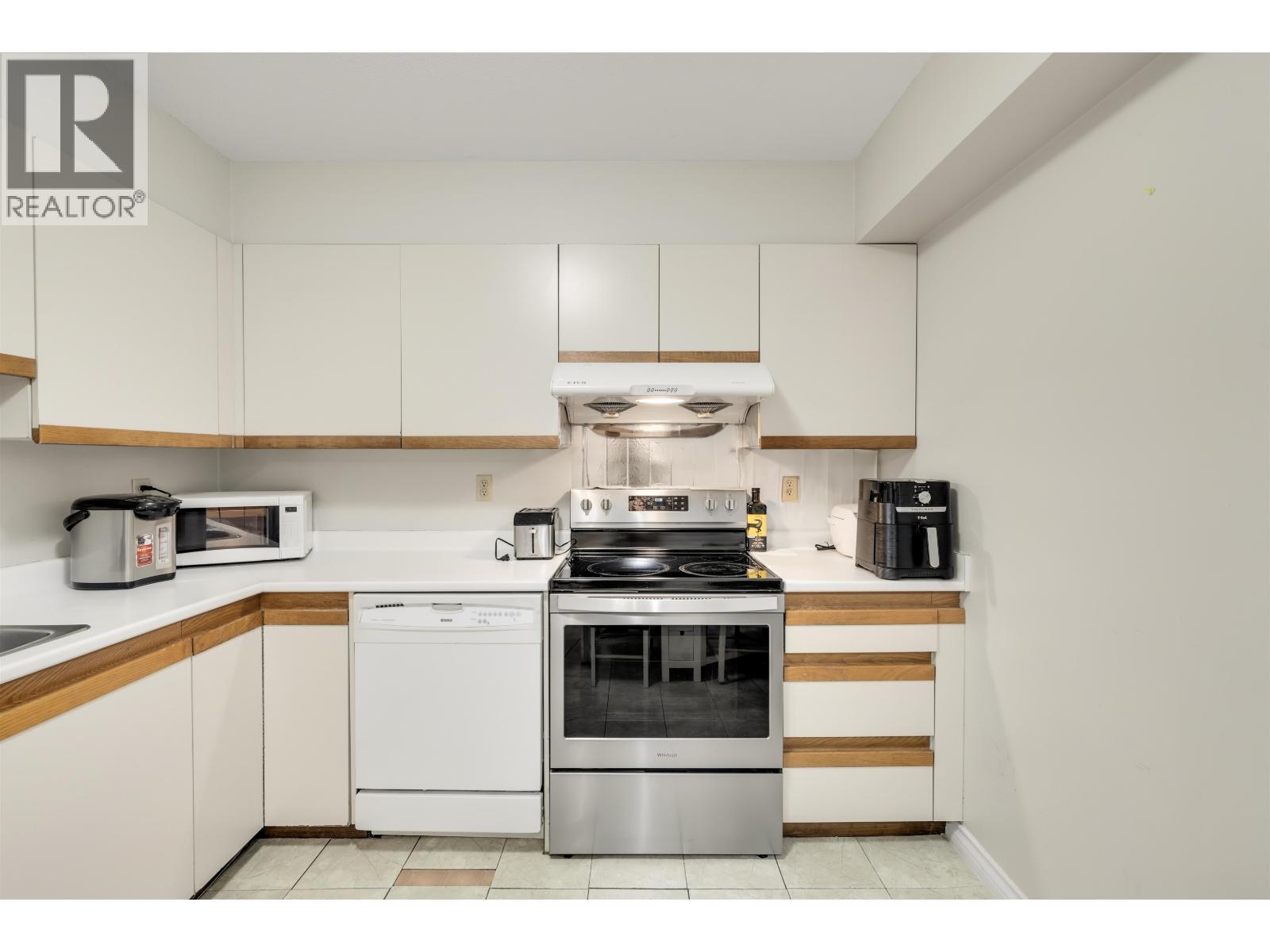 819 W 70th Avenue, Vancouver, British Columbia  V6P 2X5 - Photo 6 - R3098453