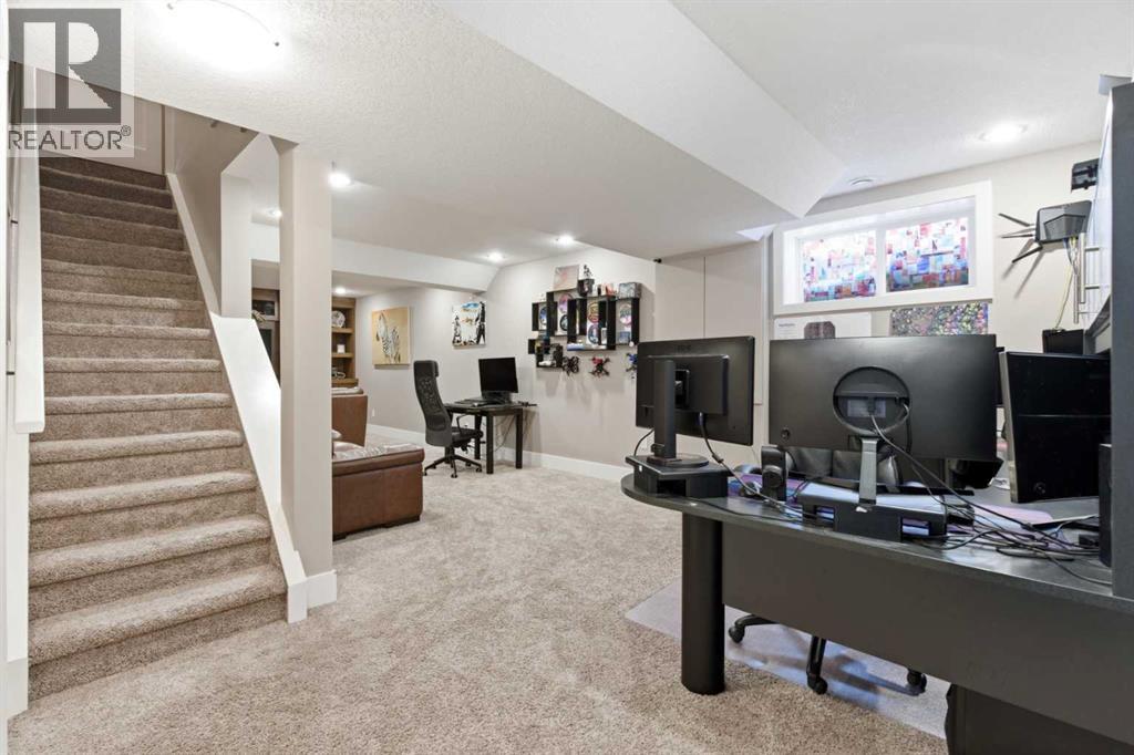 64 Woodside Park Nw, Airdrie, Alberta  T4B 2J9 - Photo 38 - A2289750