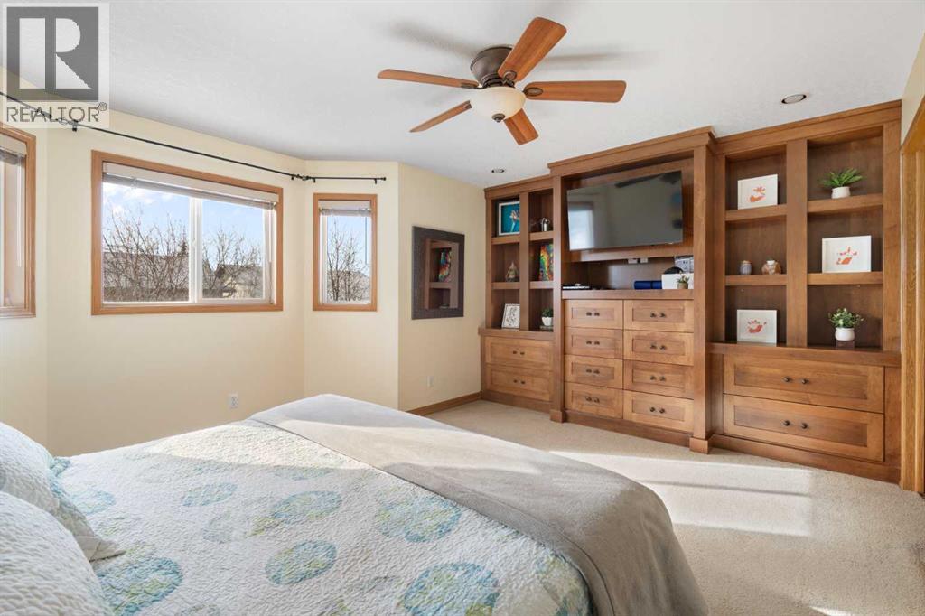 64 Woodside Park Nw, Airdrie, Alberta  T4B 2J9 - Photo 30 - A2289750