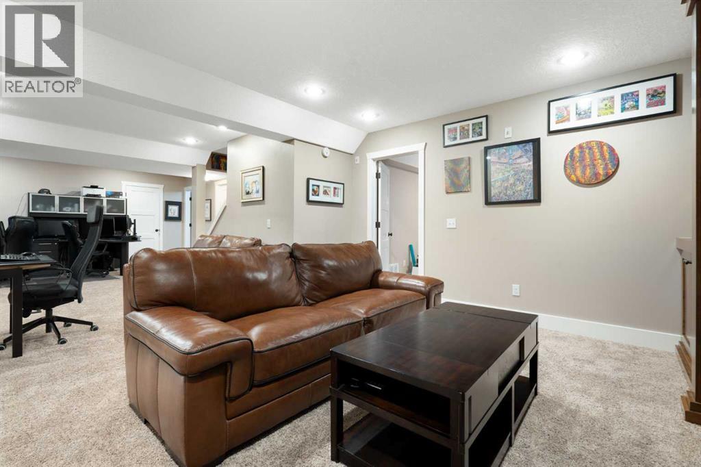 64 Woodside Park Nw, Airdrie, Alberta  T4B 2J9 - Photo 42 - A2289750